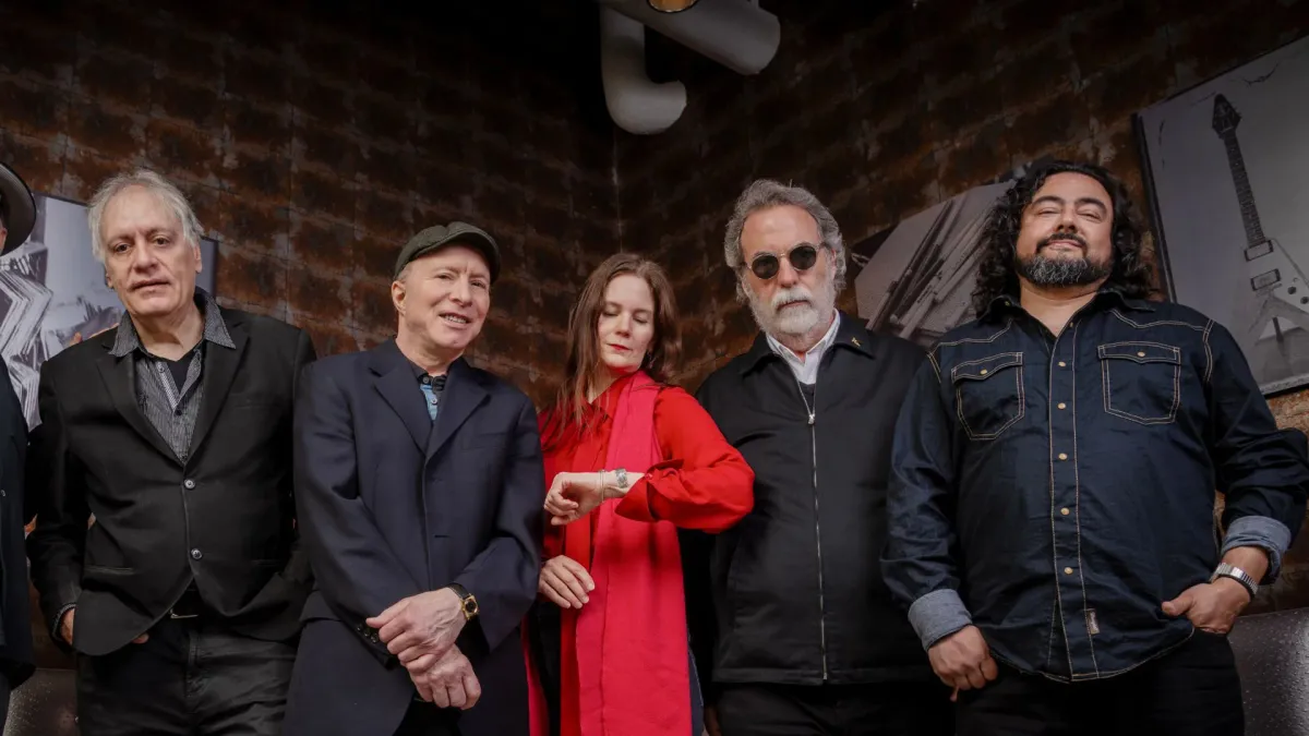 10,000 Maniacs, The Smithereens, Alejandro Escovedo, Cherry Poppin’ Daddies, Markus James, Spike Sikes and His Awesome Hotcakes, Van Goat, Pardon the Interruption, Don’t Tell John, Kayatta, Gas Money, Captain Monk in Petaluma
